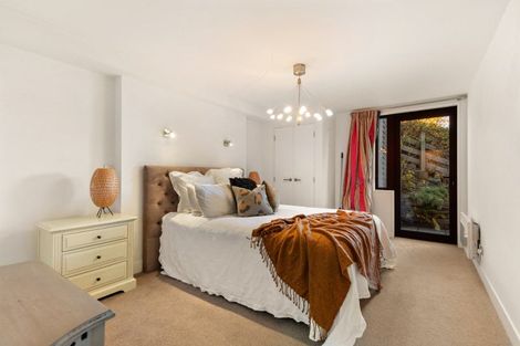 Photo of property in 17 The Terrace, Queenstown, 9300