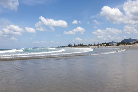 Photo of property in 86 Beach Road, Waihi Beach, 3611