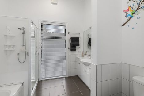 Photo of property in 47 Arahiwi Grove, Tirohanga, Lower Hutt, 5010