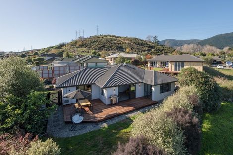 Photo of property in 46 Ngawhatu Road, Stoke, Nelson, 7011