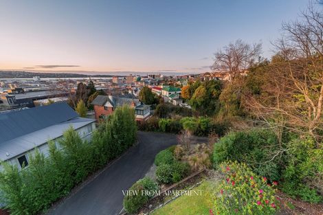 Photo of property in 4 Heriot Row, Dunedin Central, Dunedin, 9016