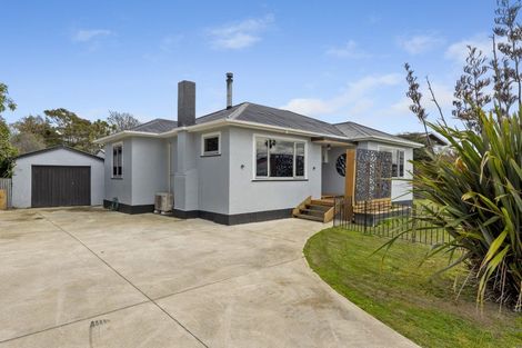Photo of property in 1 Huia Street, Pahiatua, 4910