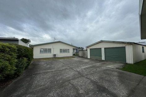Photo of property in 166 Dickson Road, Papamoa Beach, Papamoa, 3118
