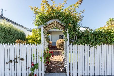Photo of property in 8 Latham Street, Napier South, Napier, 4110