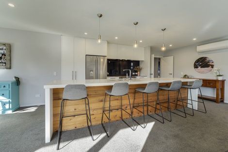 Photo of property in 14 Magnetic Place, Cromwell, 9310