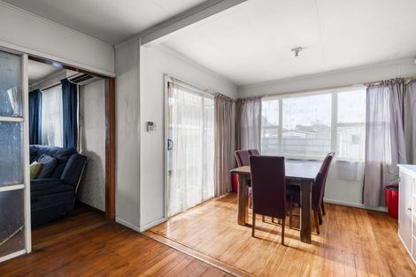 Photo of property in 180 Langdons Road, Northcote, Christchurch, 8052