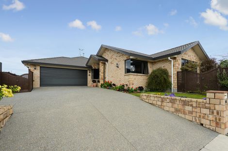 Photo of property in 12 Tennyson Avenue, Kelvin Grove, Palmerston North, 4414