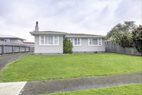 Photo of property in 17 Alexander Street, Awapuni, Palmerston North, 4412