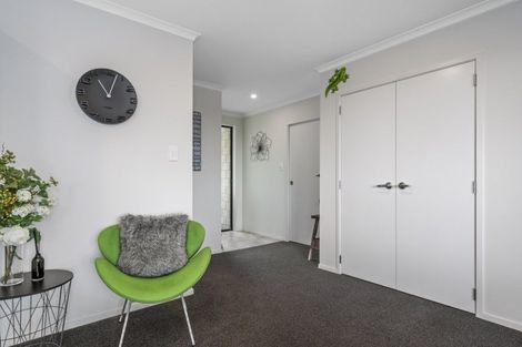 Photo of property in 18 Vista Close, Omokoroa, 3114