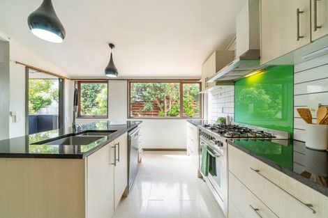 Photo of property in 6 The Track, Plimmerton, Porirua, 5026