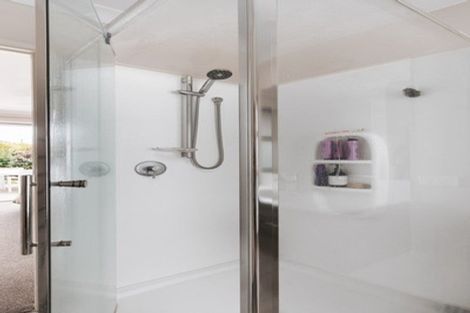 Photo of property in 6 Lakeside Terrace, Omokoroa, 3114