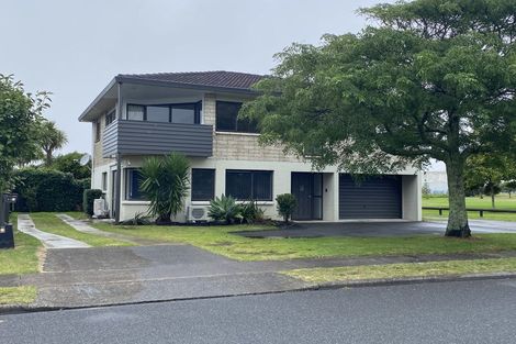 Photo of property in 11 Russley Drive, Mount Maunganui, 3116