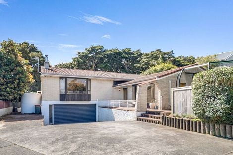 Photo of property in 8 Deodar Place, Totara Heights, Auckland, 2105