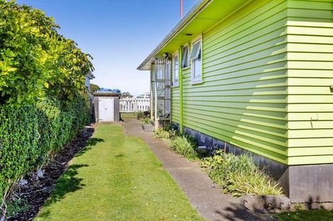 Photo of property in 39 Pungarehu Road, Pungarehu, Opunake, 4685