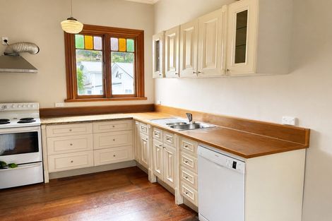 Photo of property in 26 Clarence Street, Brooklyn, Wellington, 6021