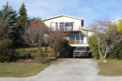 Photo of property in 57 Kennedy Crescent, Wanaka, 9305