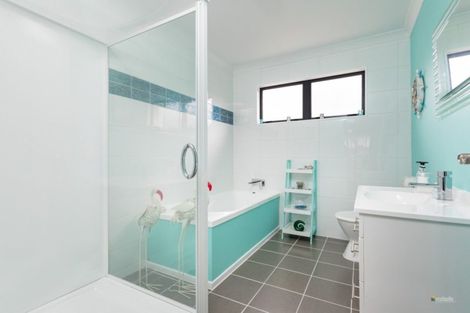 Photo of property in 186 Plateau Road, Te Marua, Upper Hutt, 5018