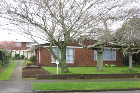 Photo of property in 13 Manu Crescent, Upper Vogeltown, New Plymouth, 4310