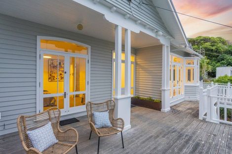 Photo of property in 48 Maida Vale Road, Roseneath, Wellington, 6011