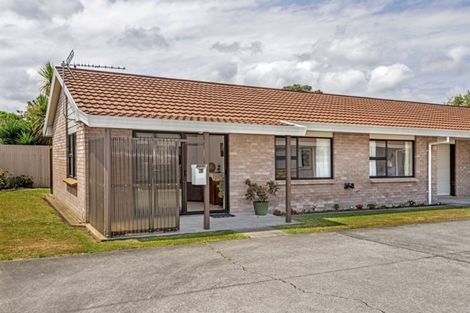 Photo of property in Orange Grove Flats, 31/549 Childers Road, Te Hapara, Gisborne, 4010