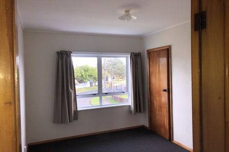 Photo of property in 34 Cook Street, Marfell, New Plymouth, 4310