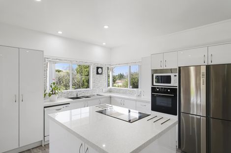 Photo of property in 12 Ranfurly Road, Alfriston, Auckland, 2105