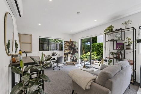 Photo of property in 4/283 Armagh Street, Christchurch Central, Christchurch, 8011