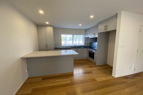 Photo of property in 10 Ensign Place, Hillcrest, Auckland, 0627