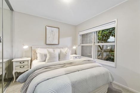 Photo of property in 3/14 Frieston Road, Milford, Auckland, 0620