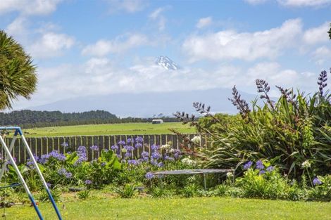 Photo of property in 14 Barclay Road, Okaiawa, Hawera, 4671
