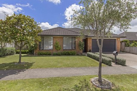 Photo of property in 13 Franshell Crescent, East Tamaki, Auckland, 2013