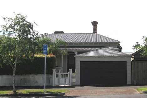 Photo of property in 35 St Marys Road, Saint Marys Bay, Auckland, 1011