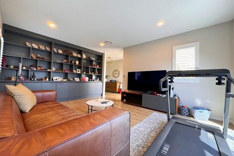 Photo of property in 17a Lake Pupuke Drive, Takapuna, Auckland, 0622