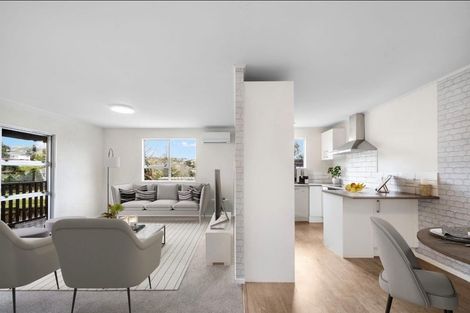 Photo of property in 63 Trias Road, Totara Vale, Auckland, 0629