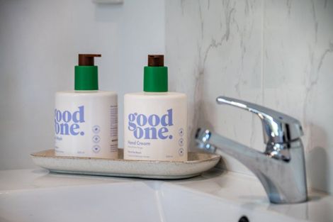 Photo of property in 53 Ferry Road, Arkles Bay, Whangaparaoa, 0932