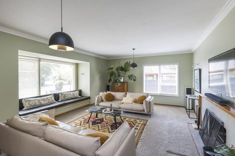 Photo of property in 546 Featherston Street, Roslyn, Palmerston North, 4414