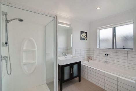 Photo of property in 4 Sew Hoy Lane, Arthurs Point, Queenstown, 9371