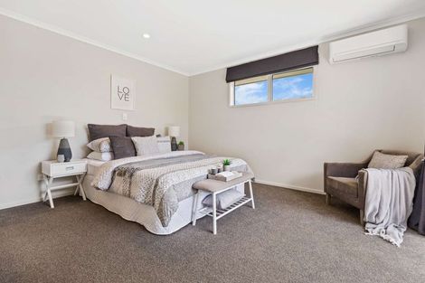 Photo of property in 12 Farrier Street, Papamoa, 3118