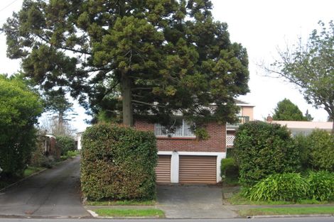 Photo of property in 87 Hill Road, Hillpark, Auckland, 2102