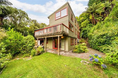 Photo of property in 63 Wyndham Road, Pinehaven, Upper Hutt, 5019