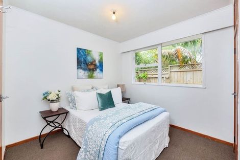 Photo of property in 1/60 Sycamore Drive, Sunnynook, Auckland, 0620