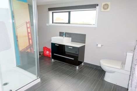 Photo of property in 147 Awamoa Road, Holmes Hill, Oamaru, 9492