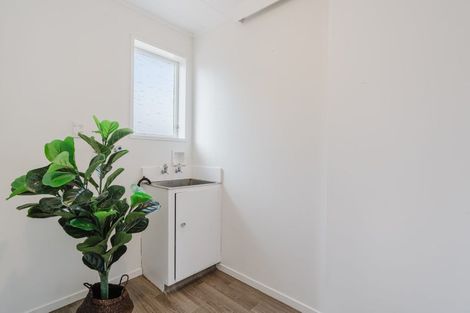 Photo of property in 16 Pickering Crescent, Chedworth, Hamilton, 3210