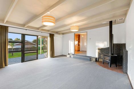 Photo of property in 20 Whakapaki Street, Urenui, 4375