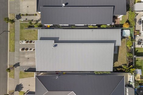 Photo of property in 10 Pimelea Street, Papamoa Beach, Papamoa, 3118