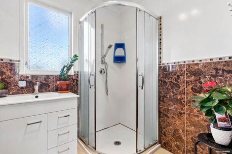 Photo of property in 93 Beaumonts Way, Manurewa, Auckland, 2102