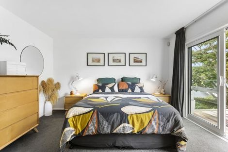 Photo of property in 6 Stephanie Close, Glenfield, Auckland, 0629