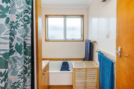 Photo of property in 17 Pinedale Parade, Milson, Palmerston North, 4414