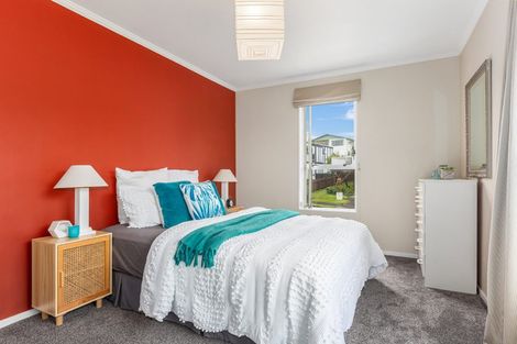 Photo of property in 66 Eskdale Road, Papakowhai, Porirua, 5024