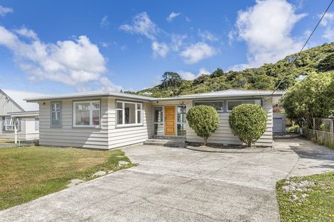 Photo of property in 99 Parkvale Road, Karori, Wellington, 6012